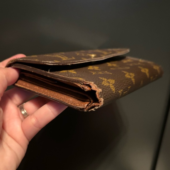 Louis Vuitton Monogram Porte Tresor Etuit Papier Trifold Wallet - Picture 3 of 9